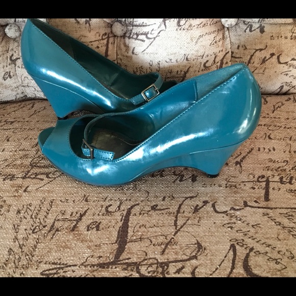 ⭐️FINAL PRICE⭐️ PRELOVED and cute cute cute! - Picture 2 of 3